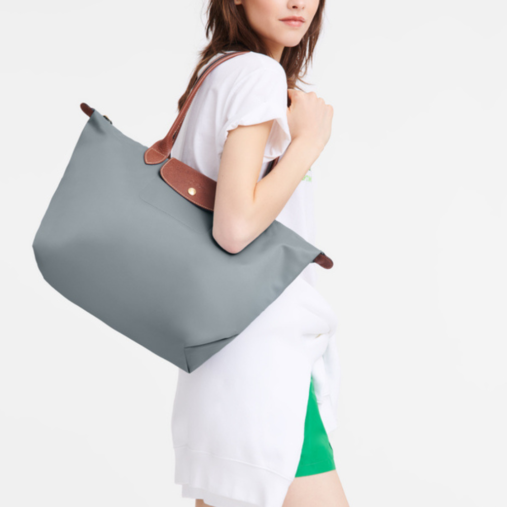 Longchanp Le Pliage medium size tote bag dimensions.