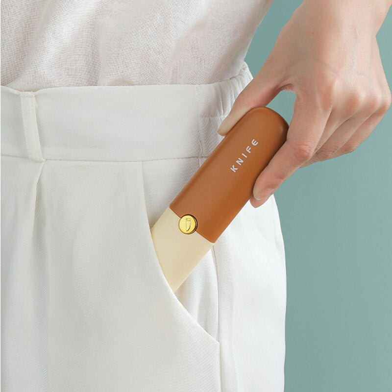 2-in-1 Vegetable Peeler & Mini Knife