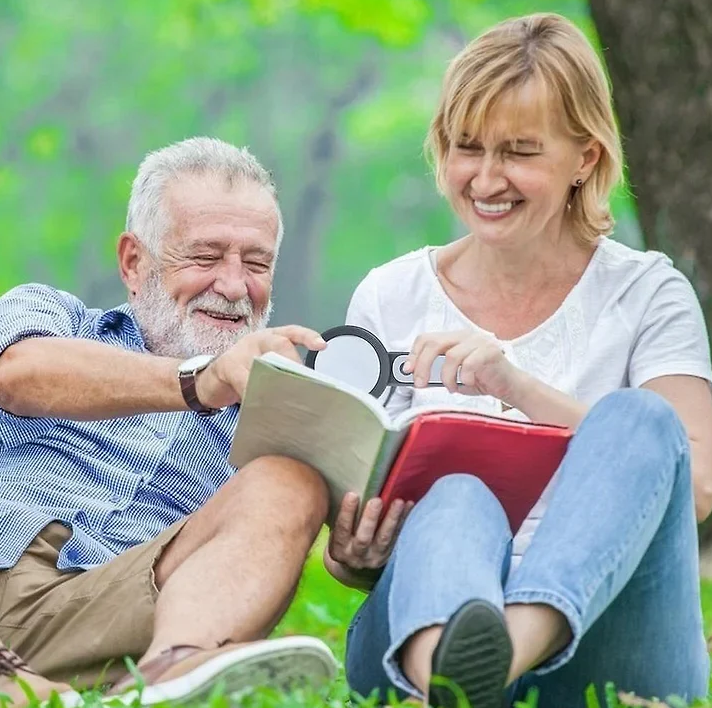 30x Magnifying Glass with LED Light for Seniors