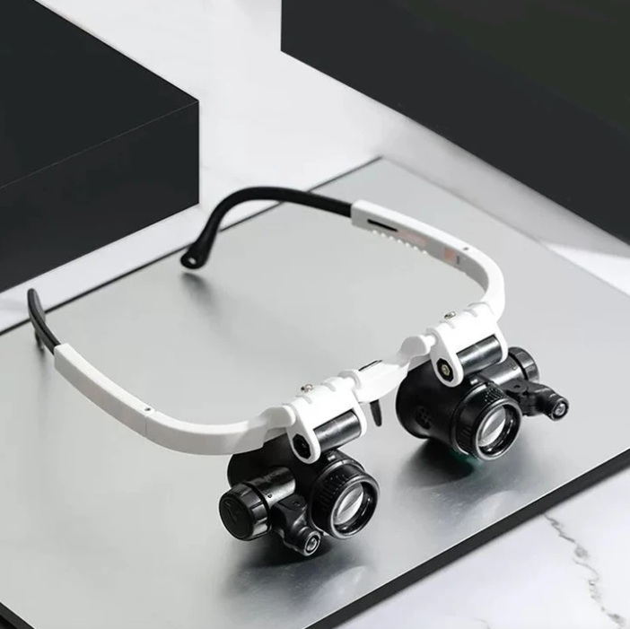 Adjustable LED Magnifying Glasses for Precision Work and Hobbies
