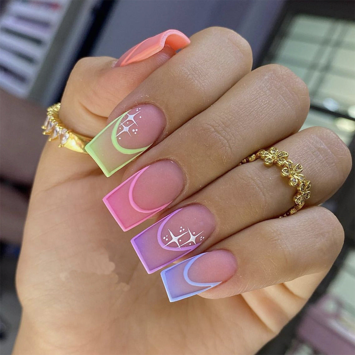 Artistic French Style Press-On Nail Tips