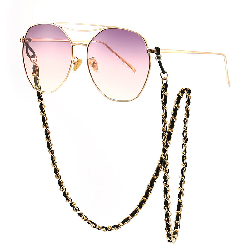 Aviator Sunglasses with Fashionable Chain