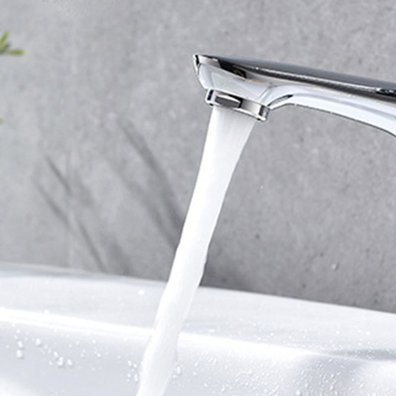 Basic Metal Sink Faucet with Lever Handle
