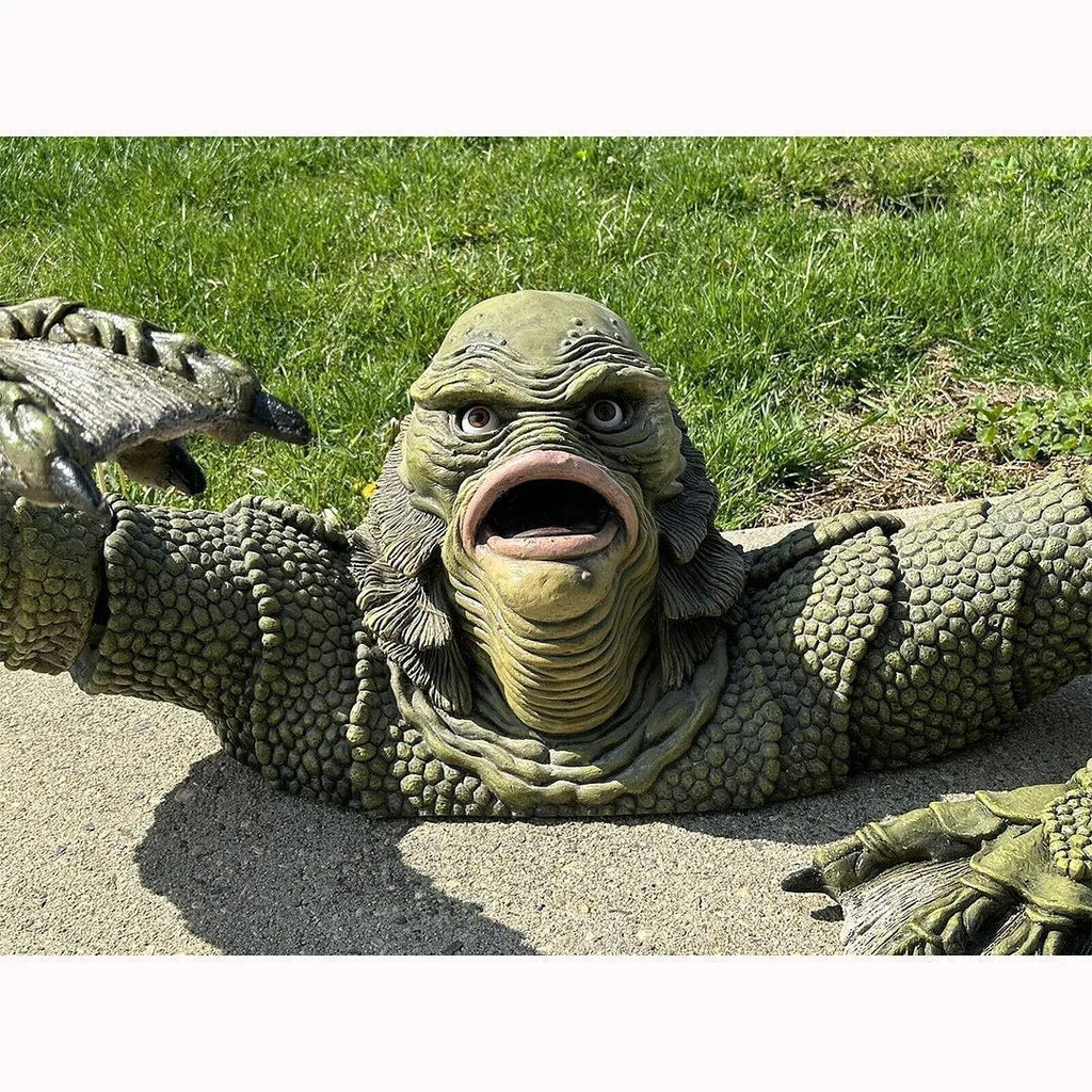 Black Lagoon Creature Grabbing Statue – Outdoor Garden Monster Decoration