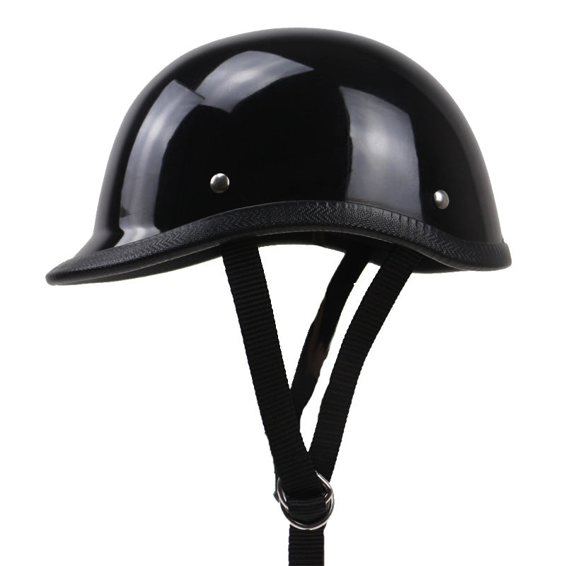 Classic minimalist motorcycle helmet