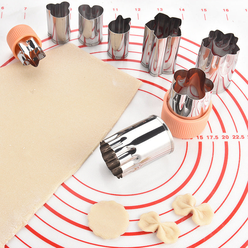 Cookie Cutter Set with Ergonomic Handle