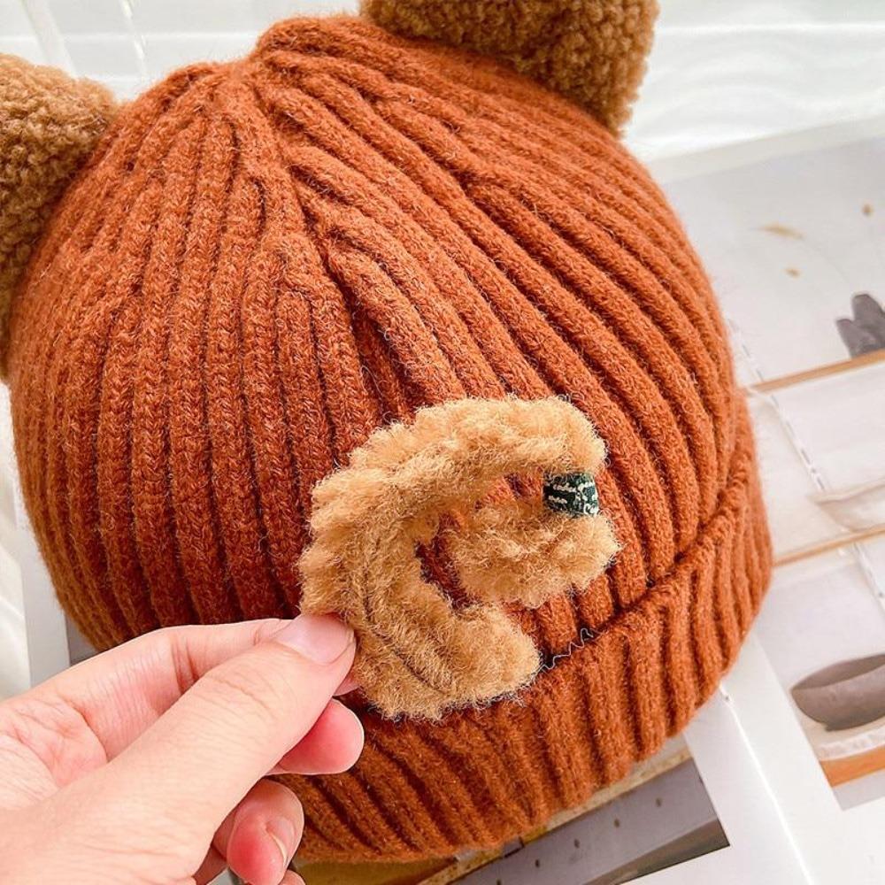 CozyCat Beanie – Trendy Winter Hat with Cat Ears