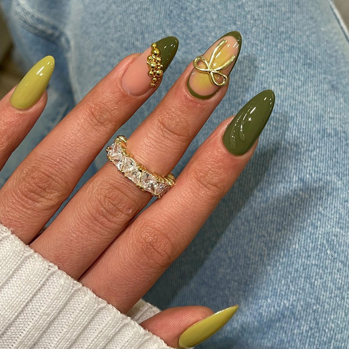 Creative Accent Artificial Fingernails