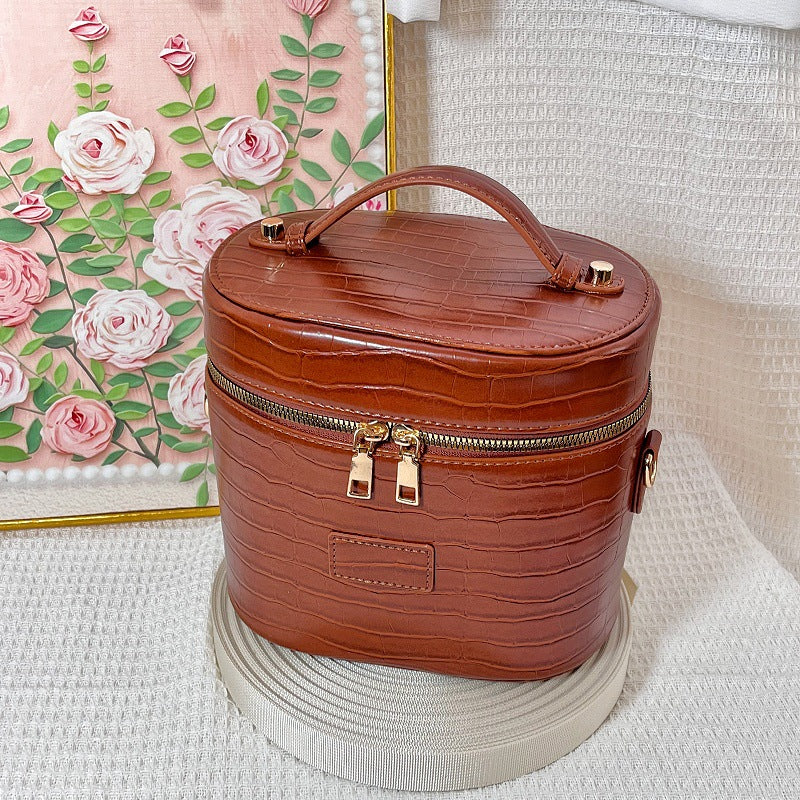 Elegant Croc-Embossed Cosmetic Bag