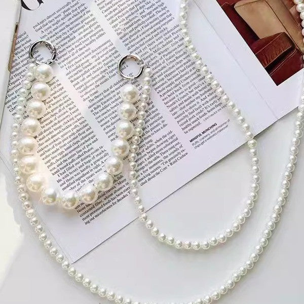 Elegant Pearl and Silver Necklace