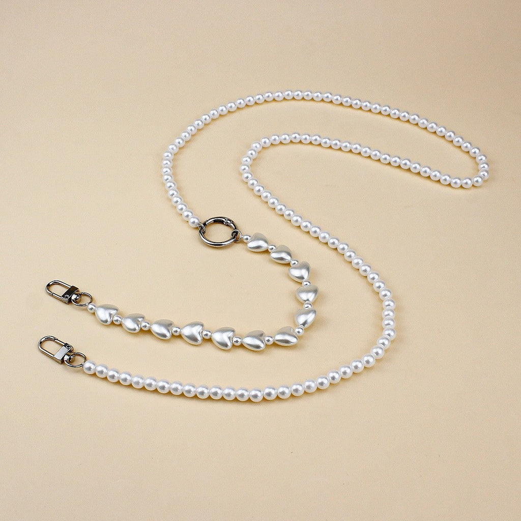 Elegant Pearl and Silver Necklace