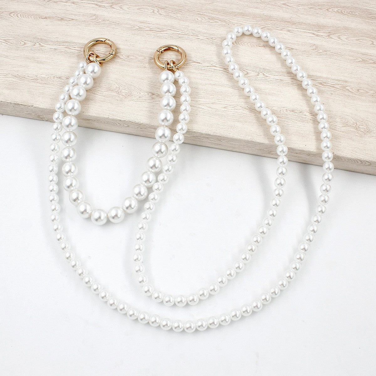 Elegant Pearl and Silver Necklace