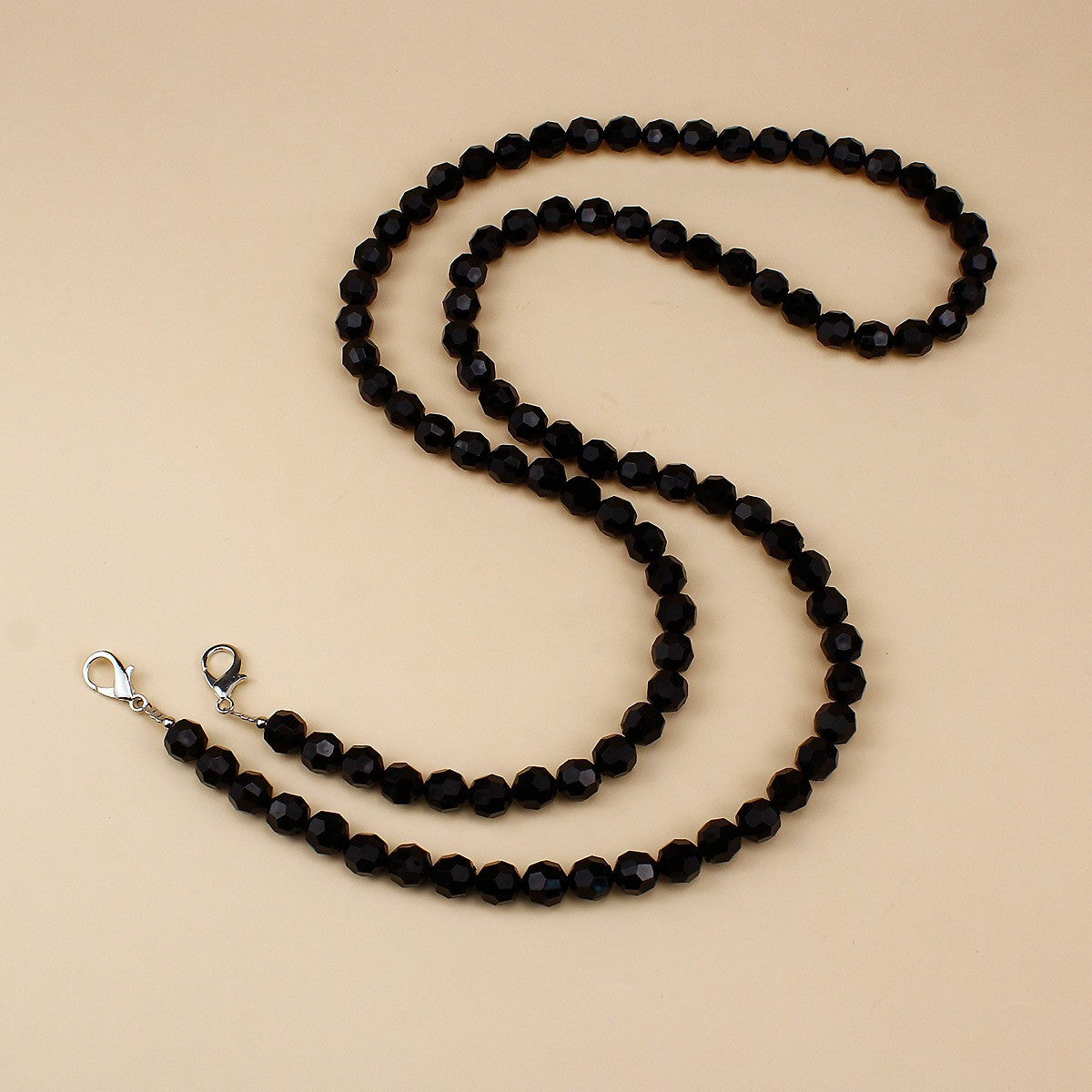 Elegant Pearl and Silver Necklace