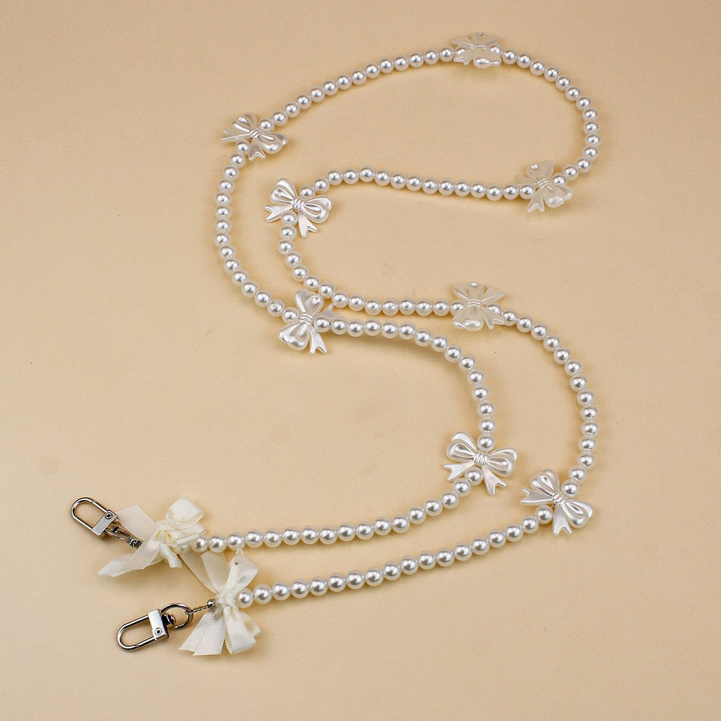Elegant Pearl and Silver Necklace