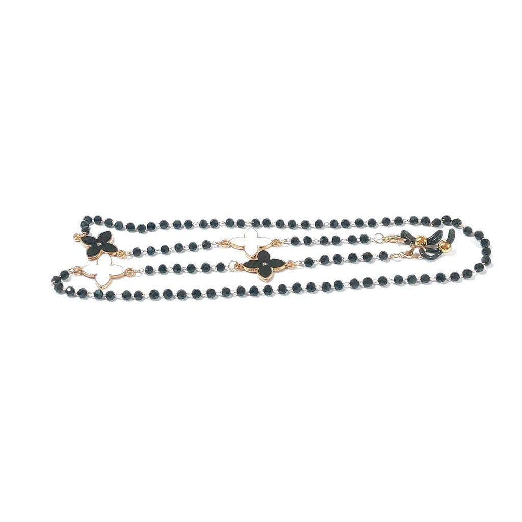 Elegant pearl necklace with flower pendants
