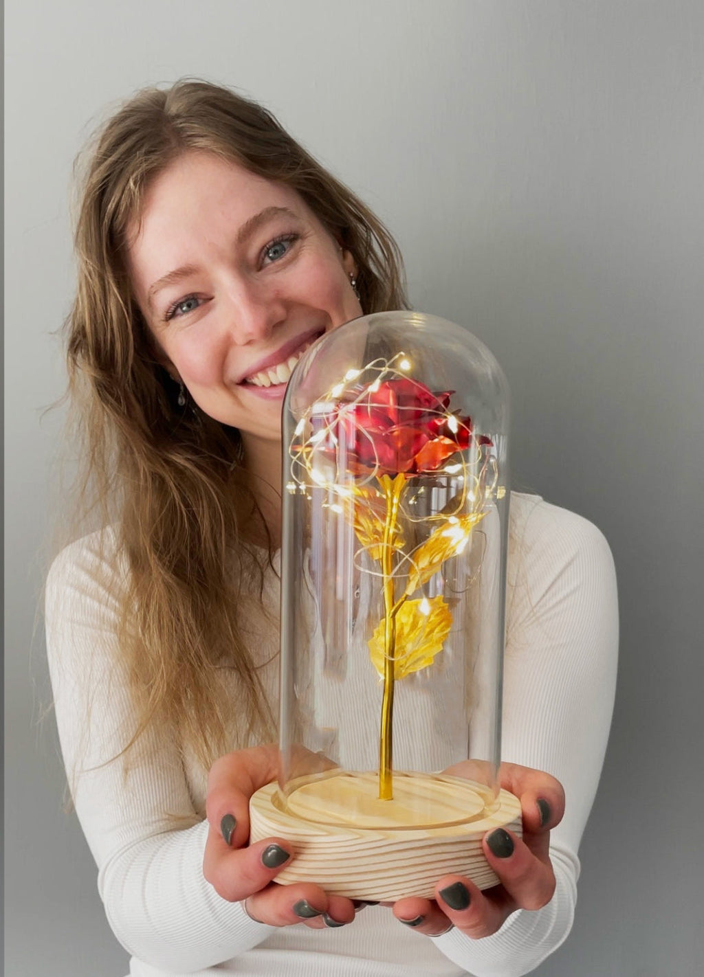 Eternal Rose – Gold Rose in Glass Dome with LED Light