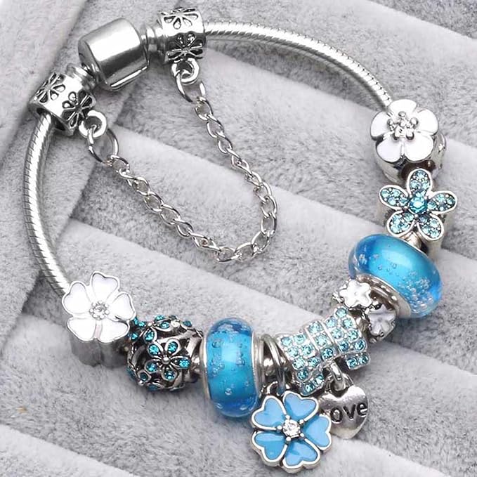 Floral Charm Bracelet – Elegant Nature-Inspired Gift