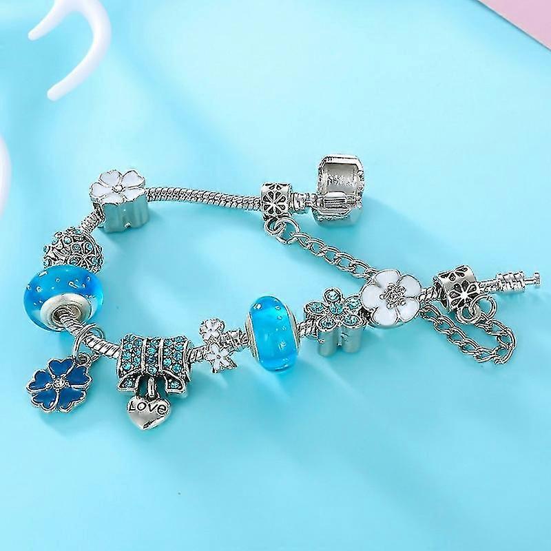 Floral Charm Bracelet – Elegant Nature-Inspired Gift