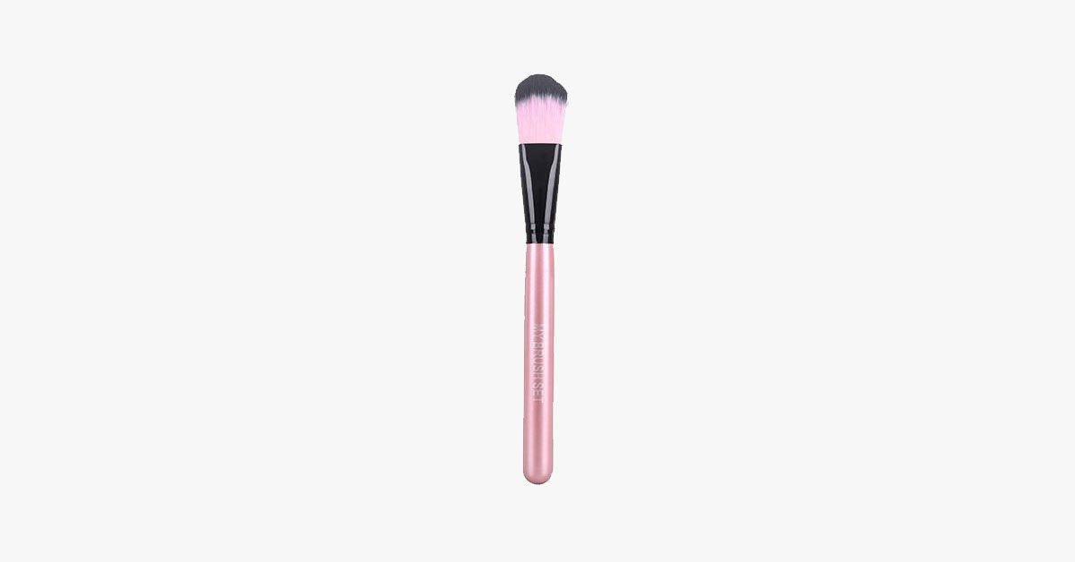 Foundation Brush – Versatile Flat Shape for Flawless Blending