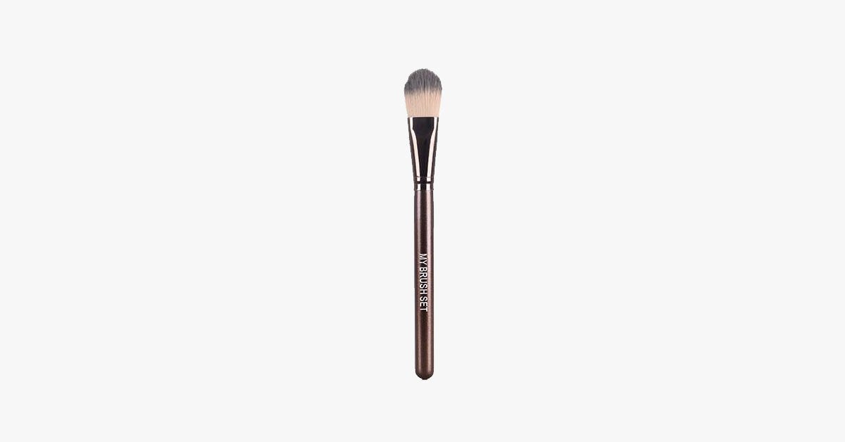 Foundation Brush – Versatile Flat Shape for Flawless Blending