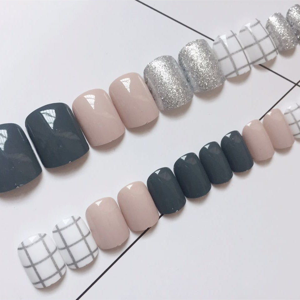 Glamorous Artistic Press-On Nails
