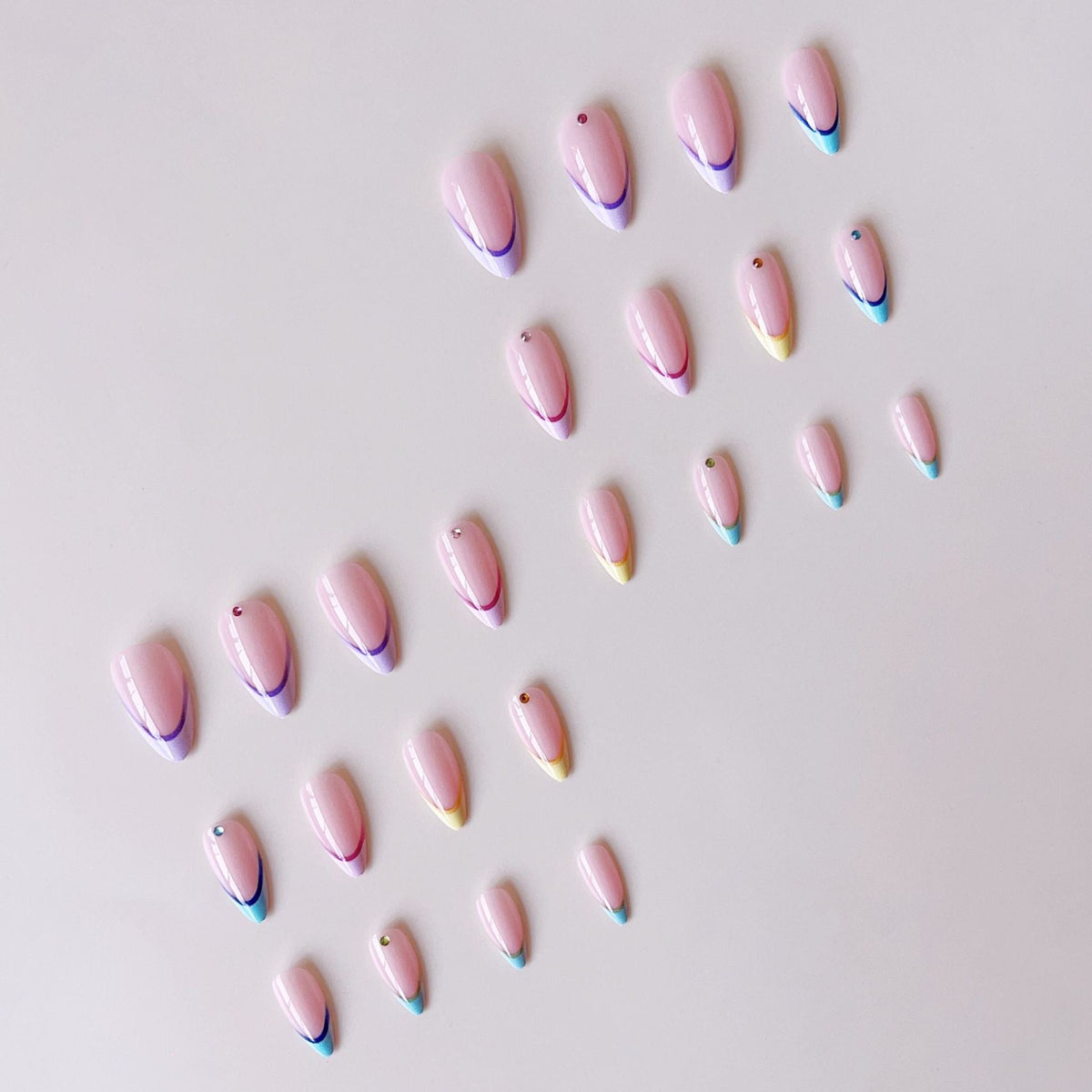 Gradient Press-On Nails with 3D Accents
