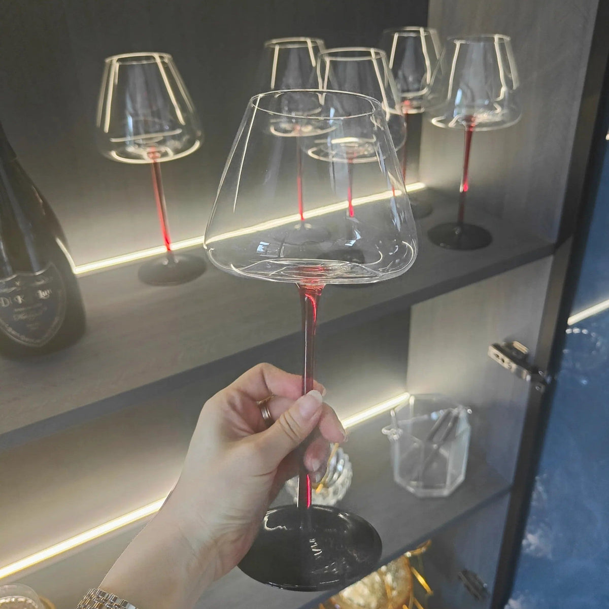 Large Capacity Wine Glass – 720ml Crystal Burgundy Glass