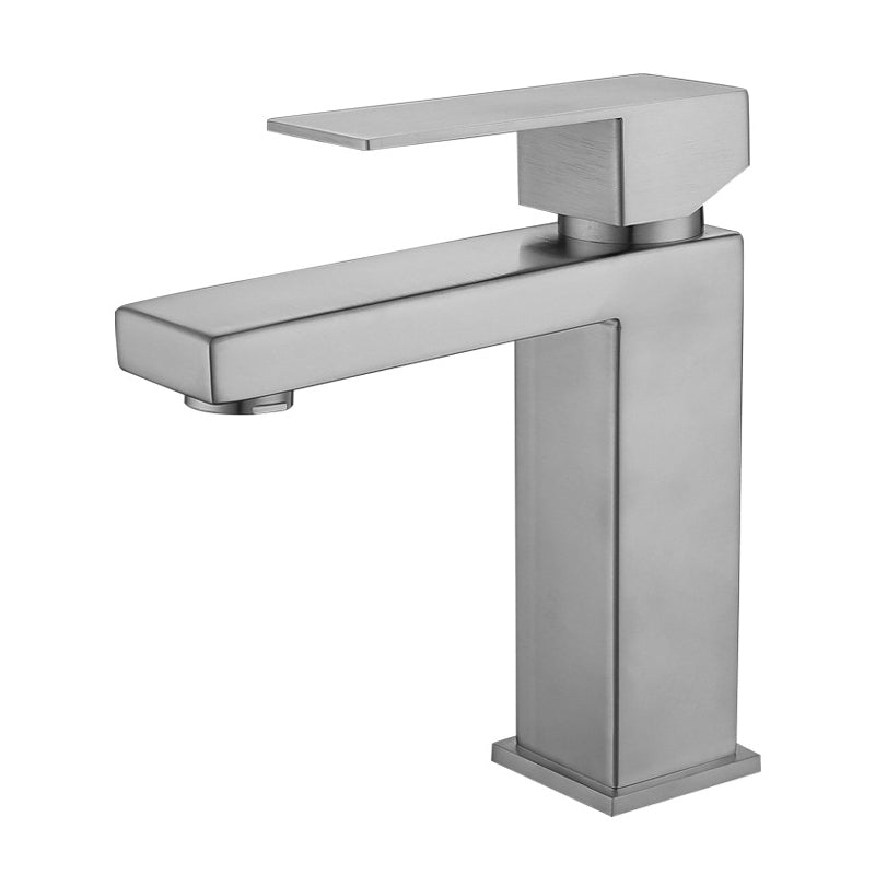Modern glam single-lever bathroom sink faucet