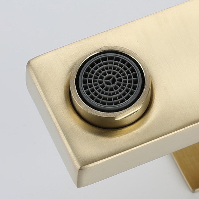 Modern glam single-lever bathroom sink faucet