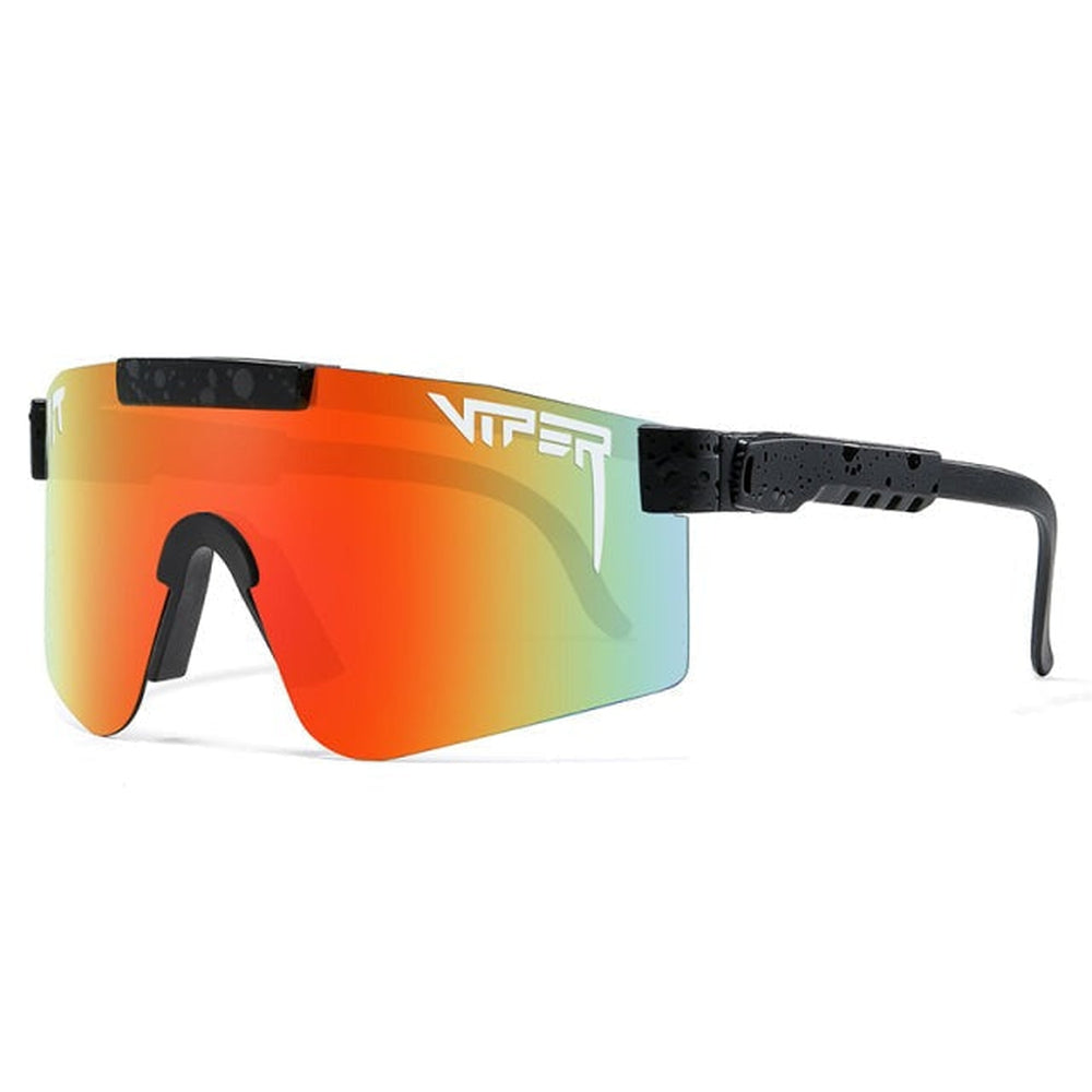 Polarized sports sunglasses with single mirrored UV400 lens, polycarbonate frame, silicone nose pads and adjustable arms