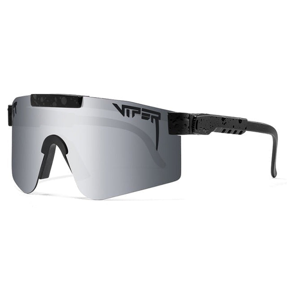 Polarized sports sunglasses with single mirrored UV400 lens, polycarbonate frame, silicone nose pads and adjustable arms