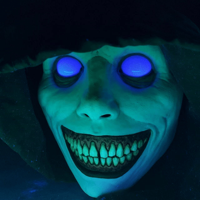 Scary Halloween mask, smiling demon horror mask in latex for adults, creepy mask for parties and cosplay, LED versions t