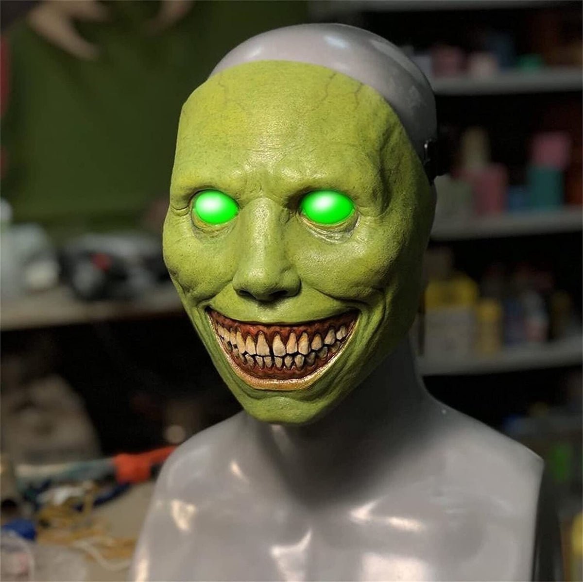 Scary Halloween mask, smiling demon horror mask in latex for adults, creepy mask for parties and cosplay, LED versions t
