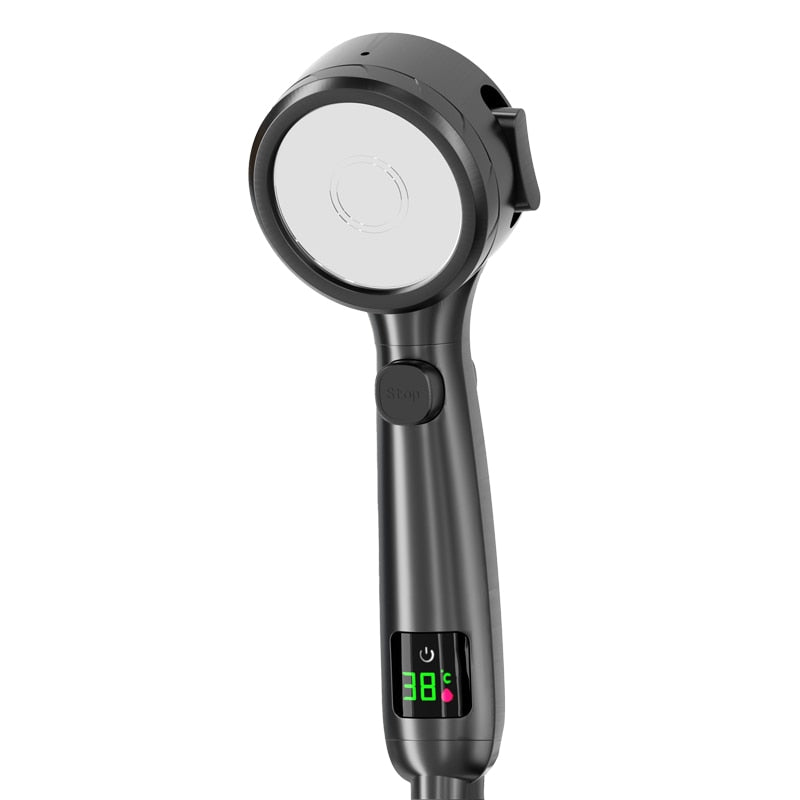 Shower Head with Built-In Temperature Display