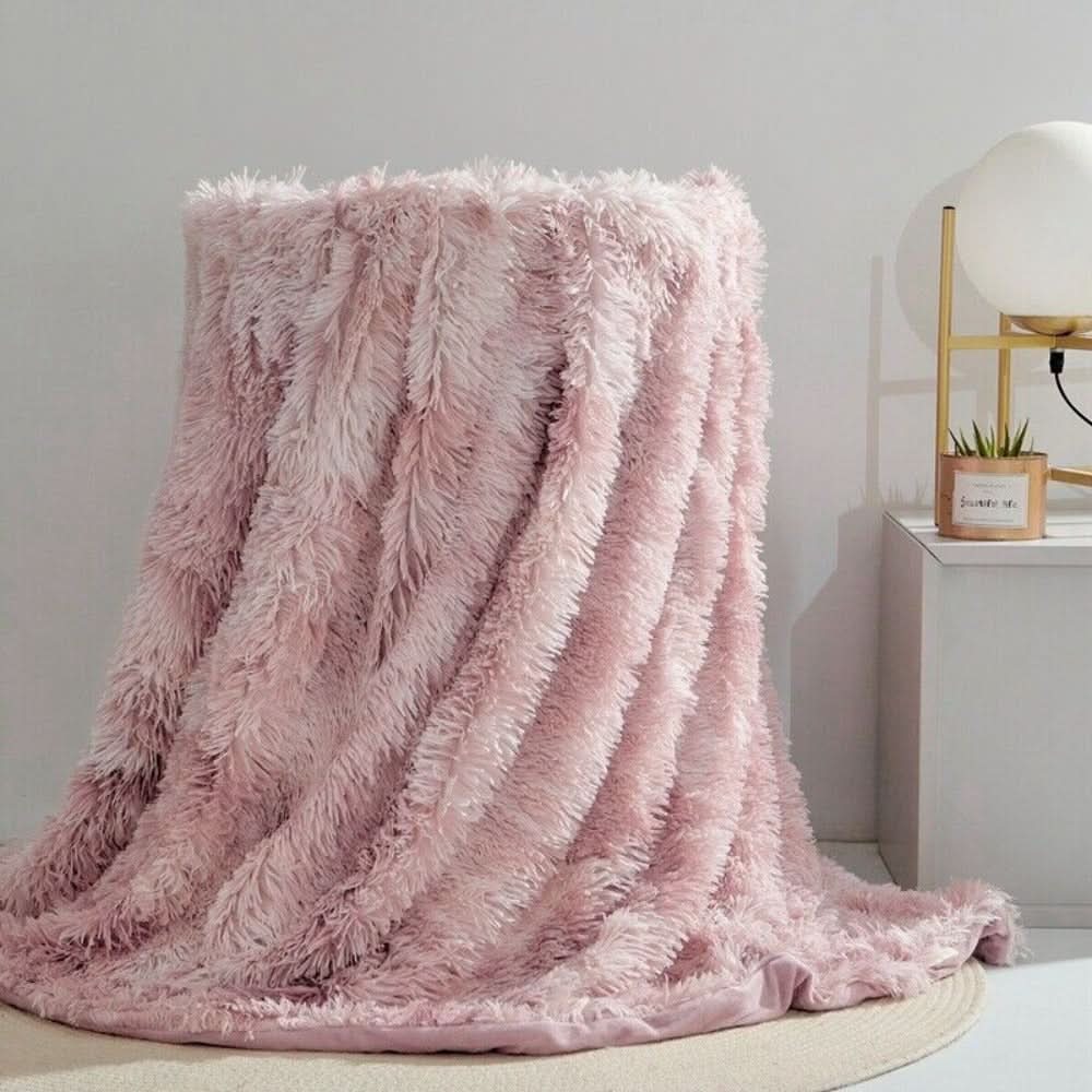 SilkFuria luxurious faux fur blanket with silky touch