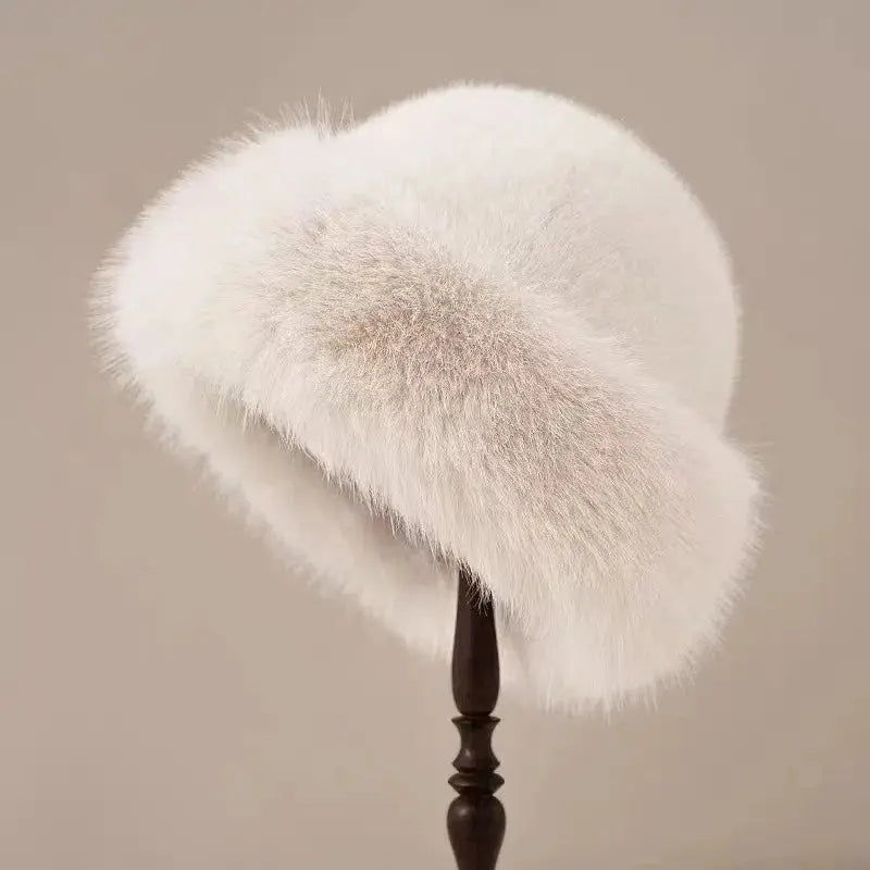 Stylish Winter Hat with Fur Lining