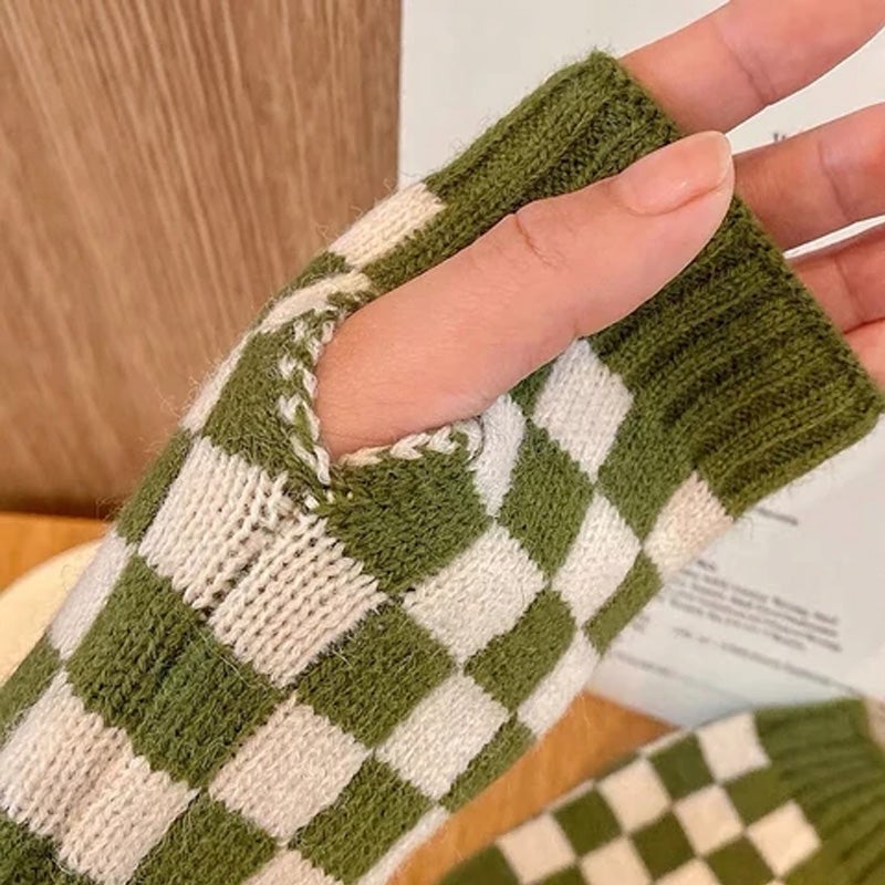 Women's Checkered Winter Gloves – Warm Fingerless Knit Plaid Design