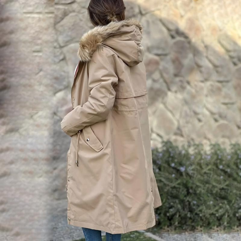 Women's hooded winter parka with faux fur collar