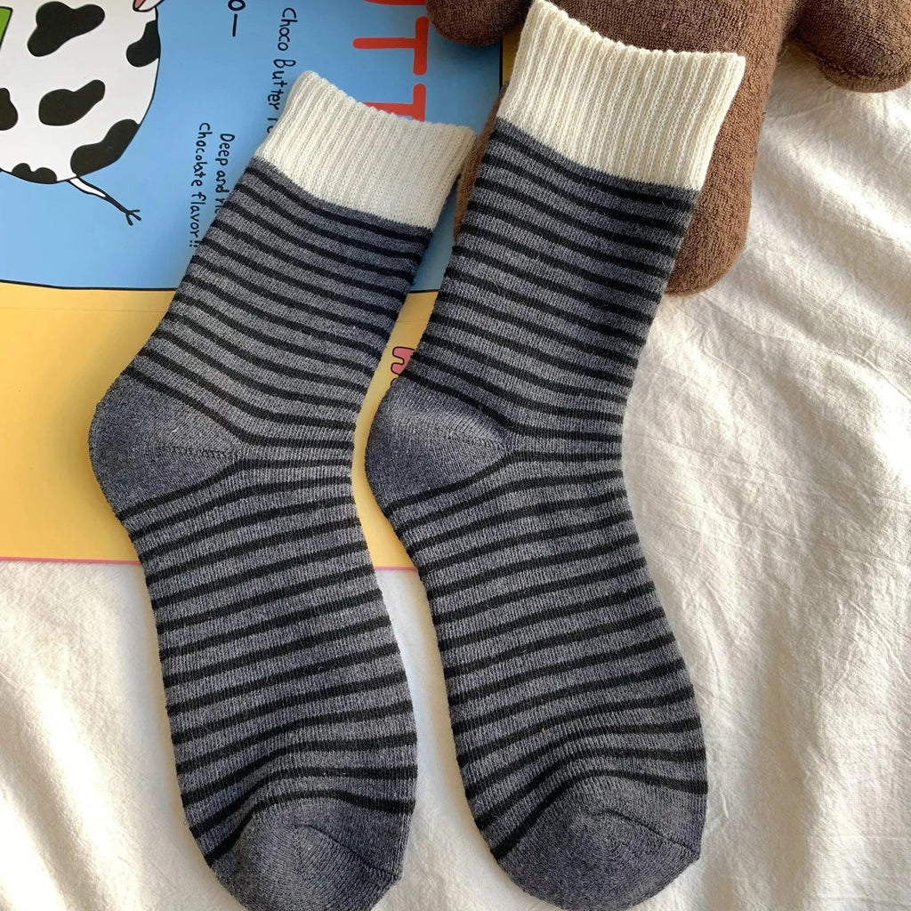 Women's Wool Socks – Thick & Warm Ribbed Design for Fall & Winter