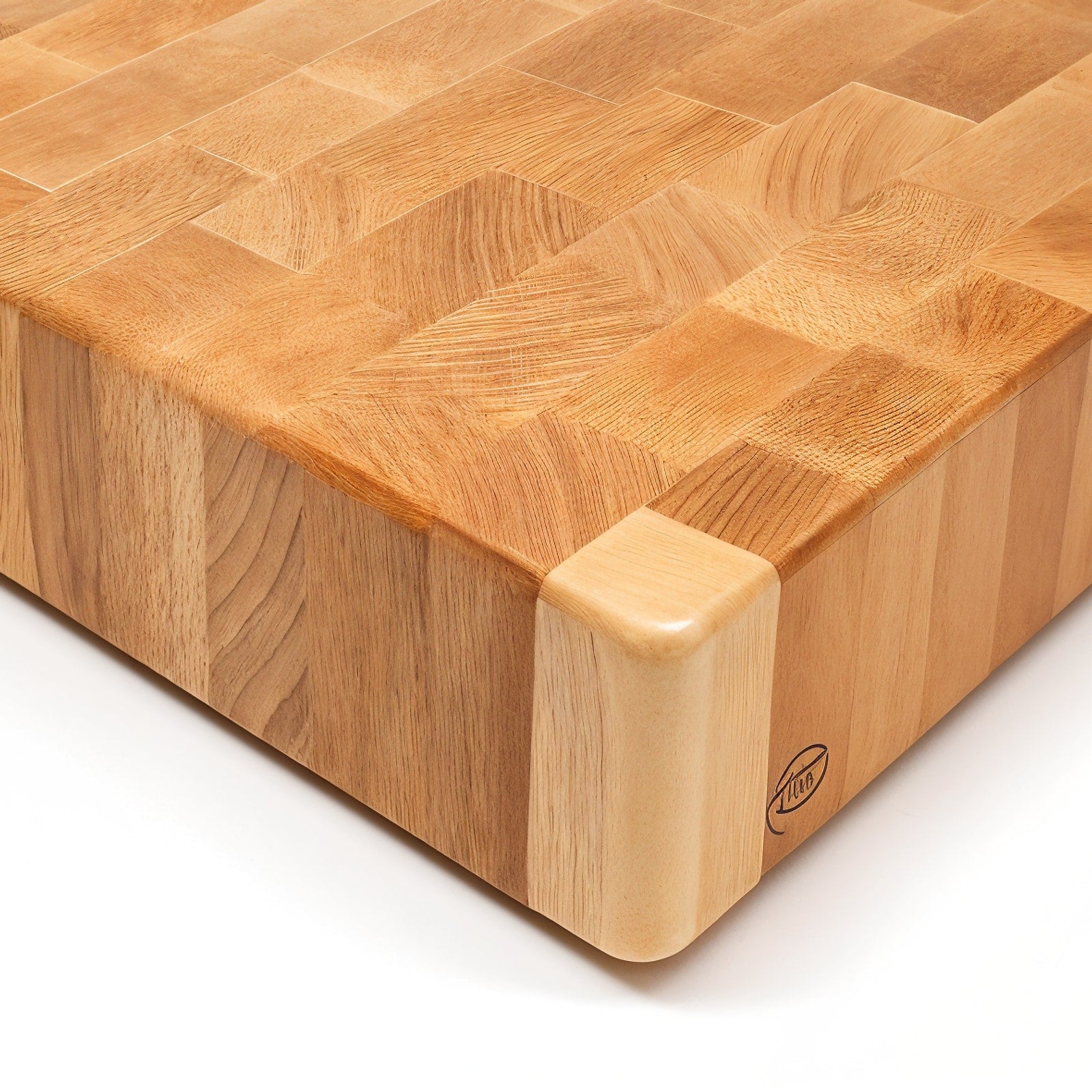 Shopaverly Beech Luxury Butcher Block — close view of the front edge showing thickness and rounded edges