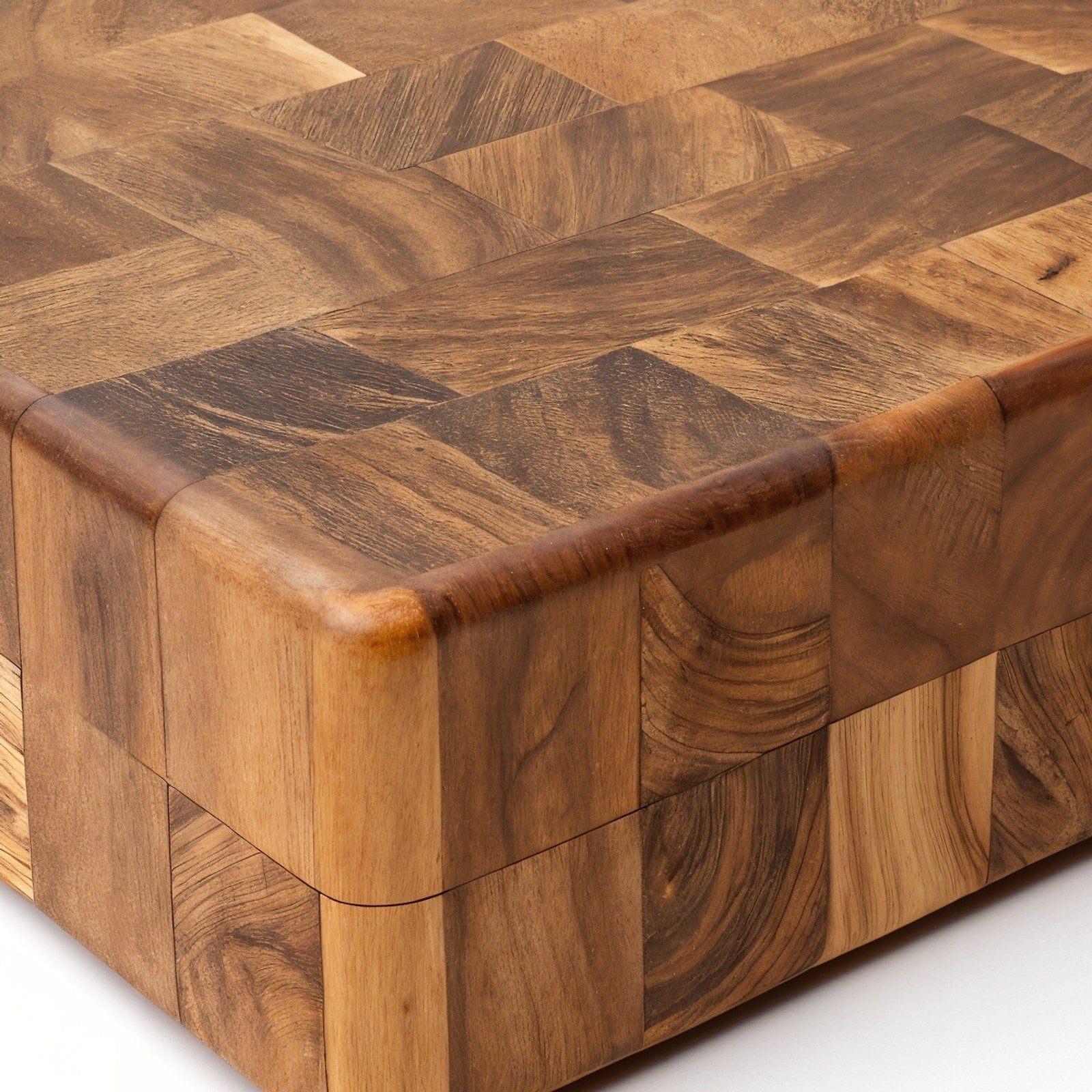 Shopaverly Acacia Rectangular Butcher Block — close view of the front edge showing thickness and rounded corners
